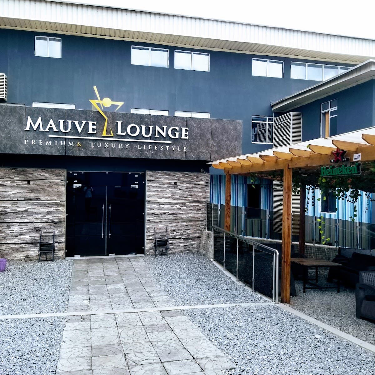 Mauve Lounge & Restaurant
