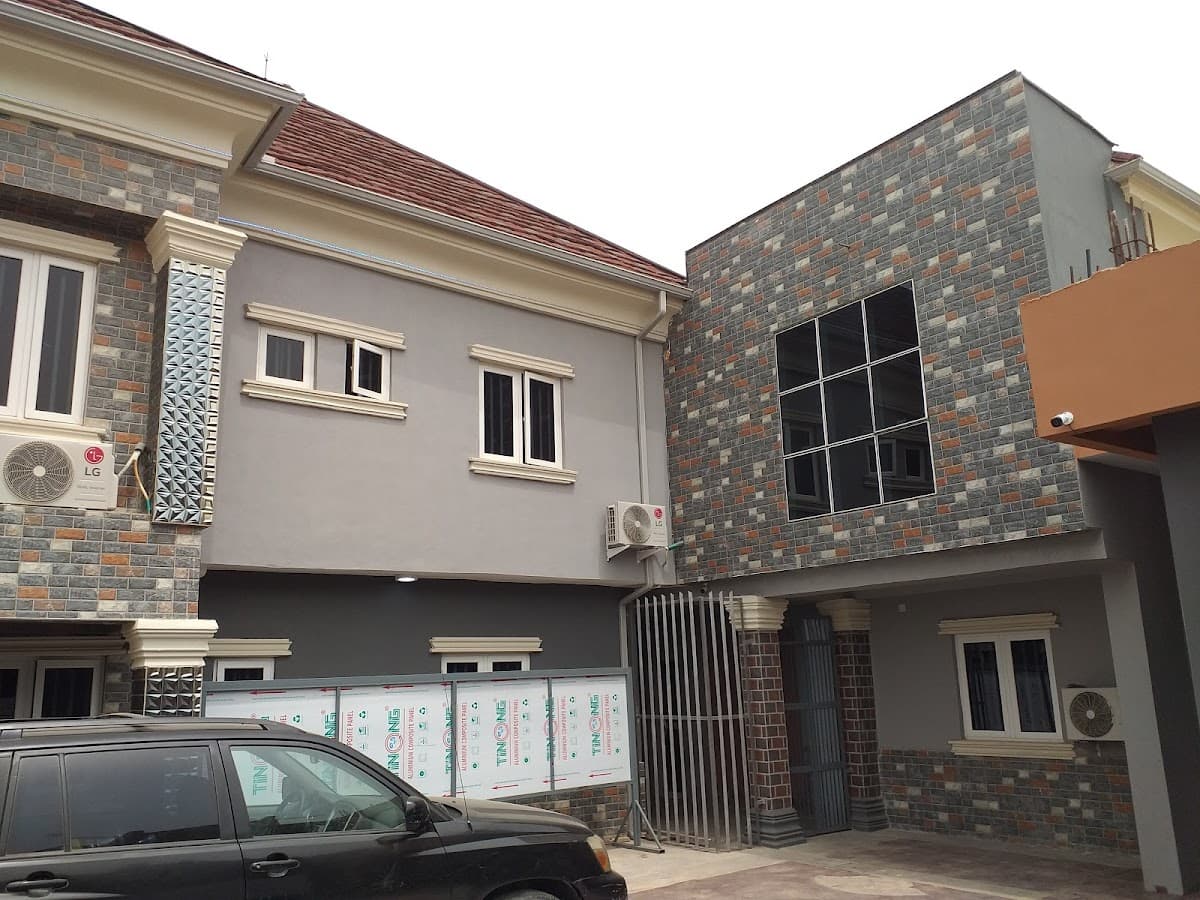 La Topik Hotel & Suites | Hotel In Sango Ota