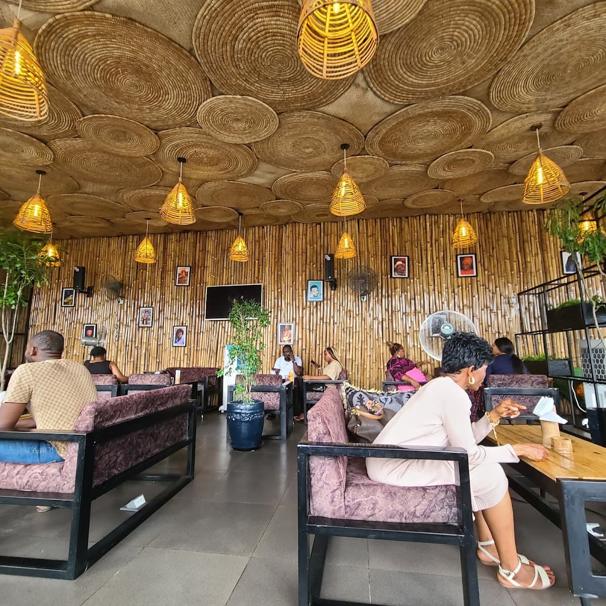 OBIRI RESTAURANT & LOUNGE