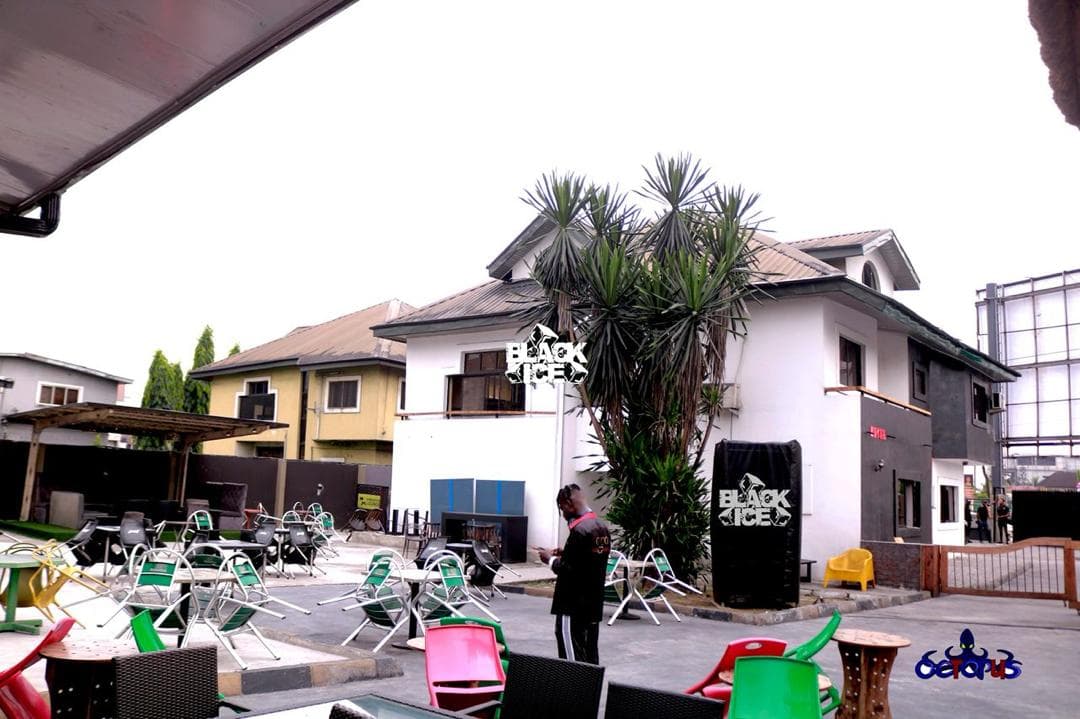 WildHeat Black Ice Lounge